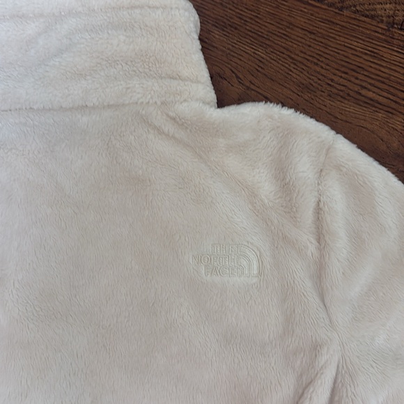 The North Face Cream fleece Jacket , medium weight. Size M. Great condition. - Picture 4 of 5